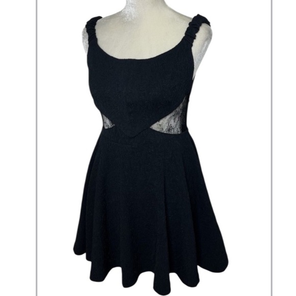 Homecoming Free People Brooklyn Mini Skater Dress With Pockets NWOT - Picture 3 of 8